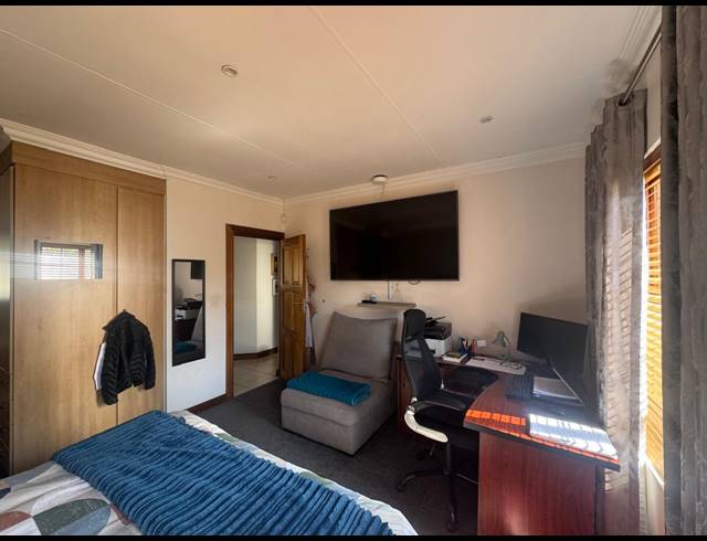 2 BEDROOM CLUSTER FOR SALE IN SUNAIR PARK